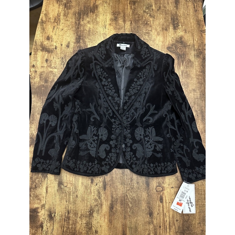 Nygård Collection Vintage Style Black Velvet Embroidered Blazer
